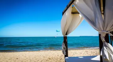 Helena Sands Hotel