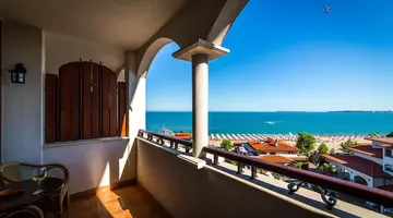 Helena Sands Hotel