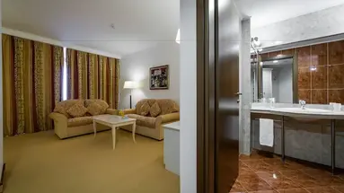 Helena Sands Hotel