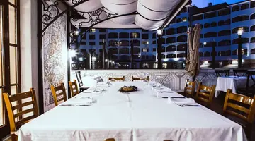 Helena Sands Hotel