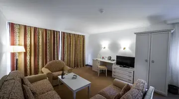 Helena Sands Hotel