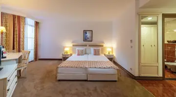 Helena Sands Hotel