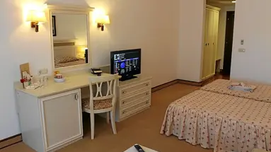 Helena Sands Hotel