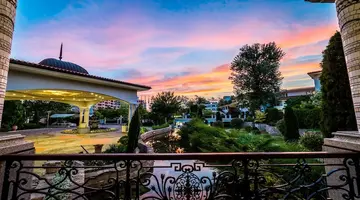 Helena Sands Hotel