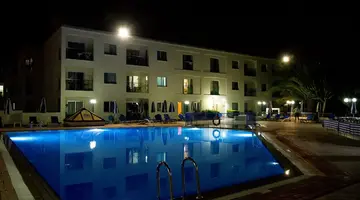 Helios Bay Hotel Apartments