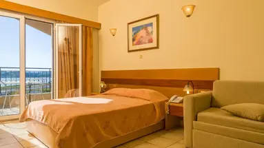 HELLINIS HOTEL