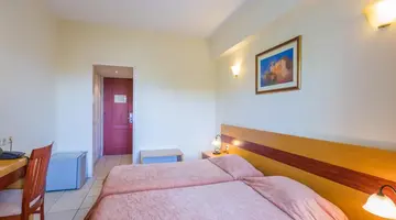 HELLINIS HOTEL