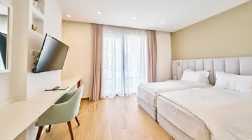 HENRY RESORT AND SPA