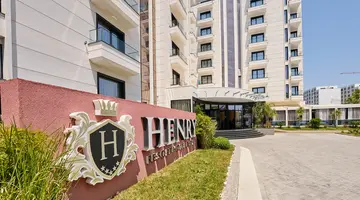 HENRY RESORT AND SPA