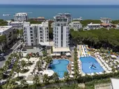 Henry Resort & SPA