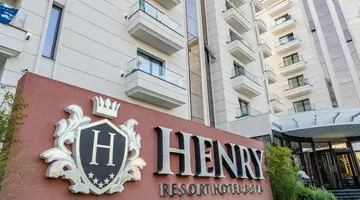 Henry Resort & SPA