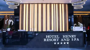 Henry Resort & SPA