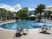 Henry Resort & SPA