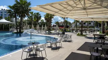 Henry Resort & SPA