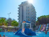 Henry Resort & SPA