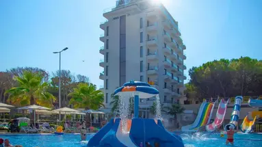 Henry Resort & SPA
