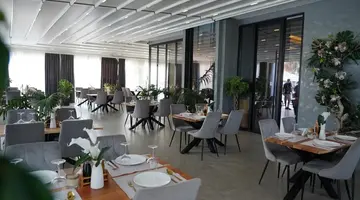 Henry Resort & SPA