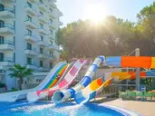 Henry Resort & SPA