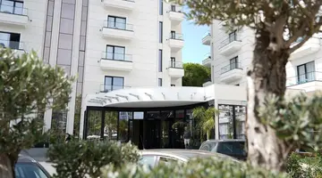 Henry Resort & SPA