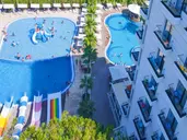 Henry Resort & SPA