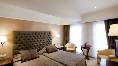 Hera Hotel