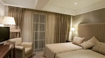 Hera Hotel