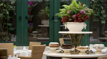 Hera Hotel