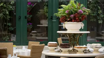 Hera Hotel