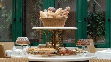 Hera Hotel