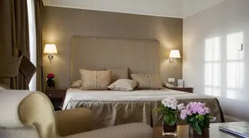 Hera Hotel