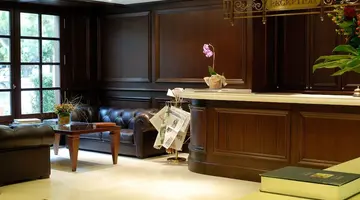 Hera Hotel