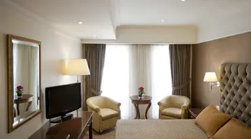 Hera Hotel