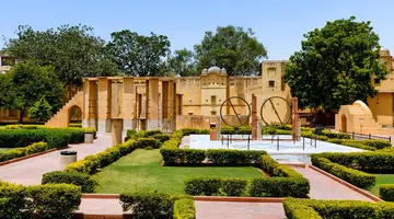Herbata u Radży czy kawa u Szejka?