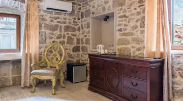 Heritage Palace Varos