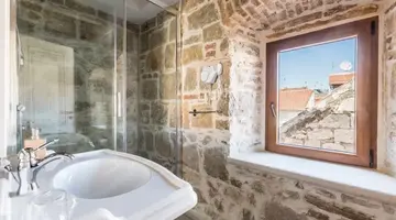 Heritage Palace Varos