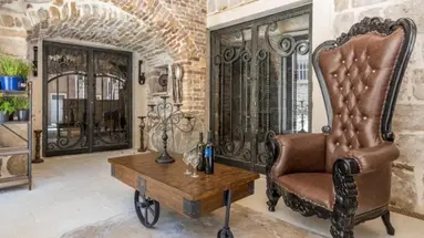 Heritage Palace Varos