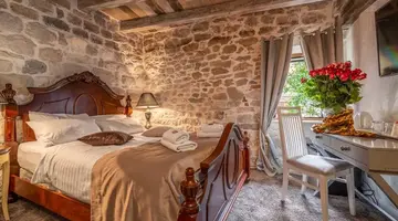 Heritage Palace Varos