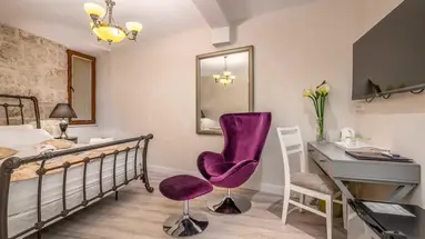 Heritage Palace Varos