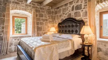 Heritage Palace Varos