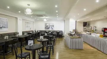 Hermes Hotel