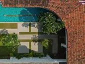 Hibiscus Beach Hotel & Villas