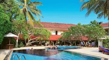 Hibiscus Beach Hotel & Villas