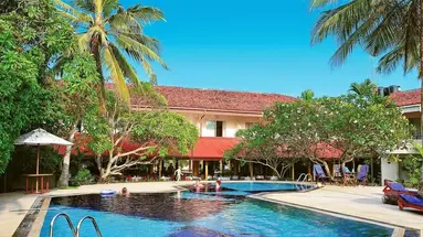 Hibiscus Beach Hotel & Villas
