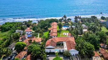 Hibiscus Beach Hotel