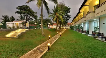 HIBISCUS BEACH HOTEL