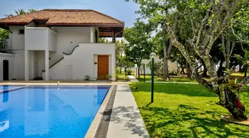 Hibiscus Beach Hotel