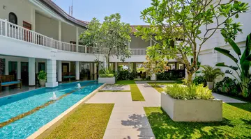 Hibiscus Beach Hotel