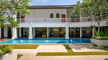 Hibiscus Beach Hotel