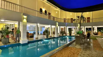 HIBISCUS BEACH HOTEL