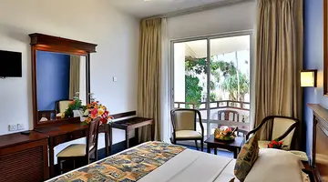 Hibiscus Beach Hotel